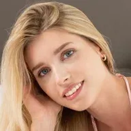 Freya Mayer