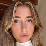 Lily Phillips