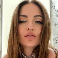 Valeria Luxury