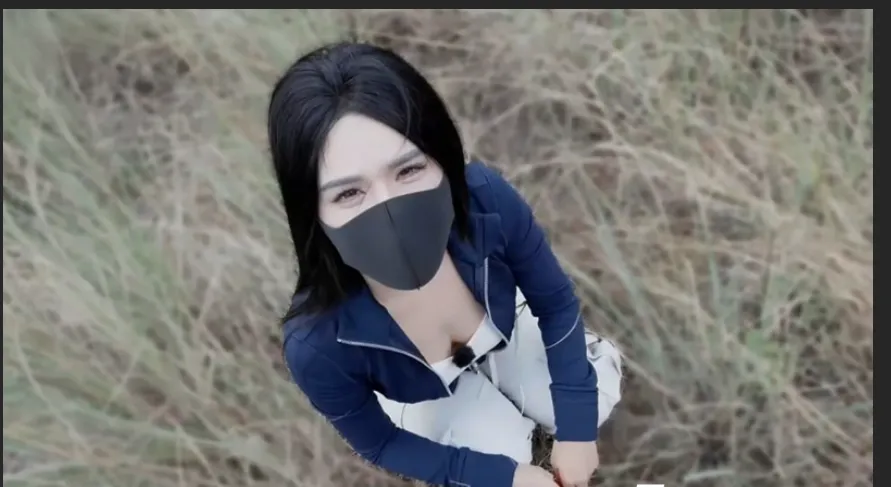 Busty Older Sister Deepthroats in the Wild then Gets Creampie