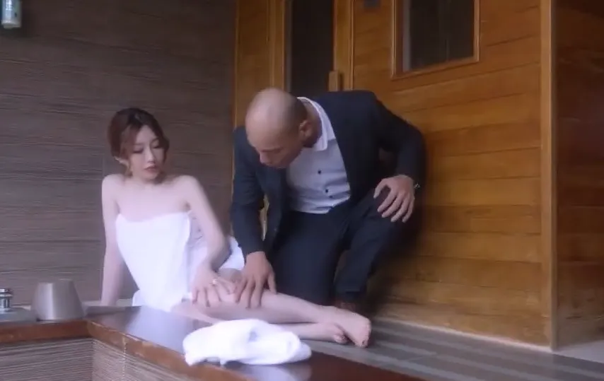 Hot Spring Affair With Handsome Staff
