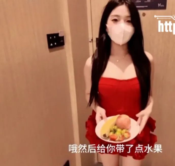 Yue Lings office promotion and her wild lust