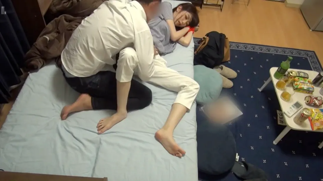 Girl Who Loves Being Tied Up Gets Her Wish Granted and Climaxes Unexpectedly
