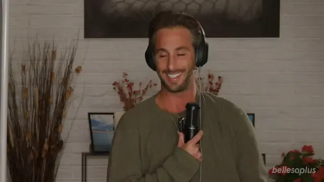 Lifting my sister and having intense sex making her very happy