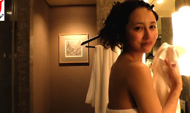 A fiery night with the erotic girl