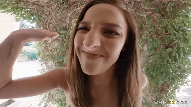 Bang the slutty best friend of my girlfriend