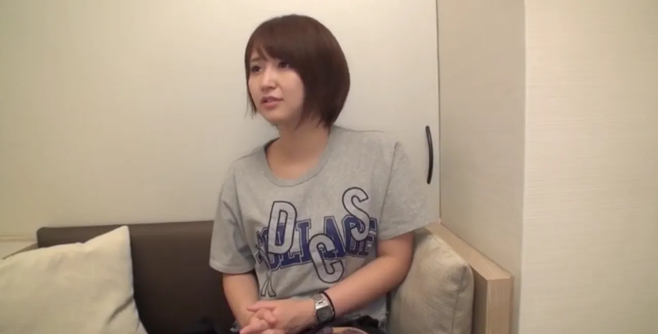 Cute College Girl Picked Up in Shibuya