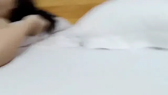 The husband pleasures his lustful wife in a boarding house