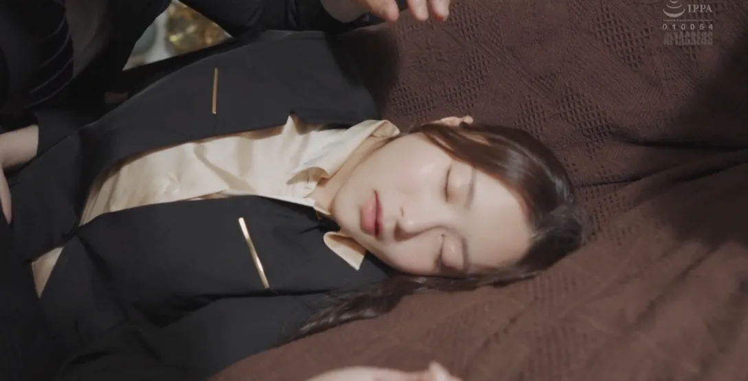 Secretary Miu Shiramine gets rich CEO NTR