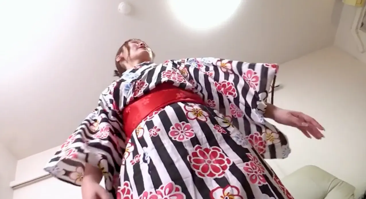 Minori Iwata Strip Poker With Chance Of Raw Creampie Sex