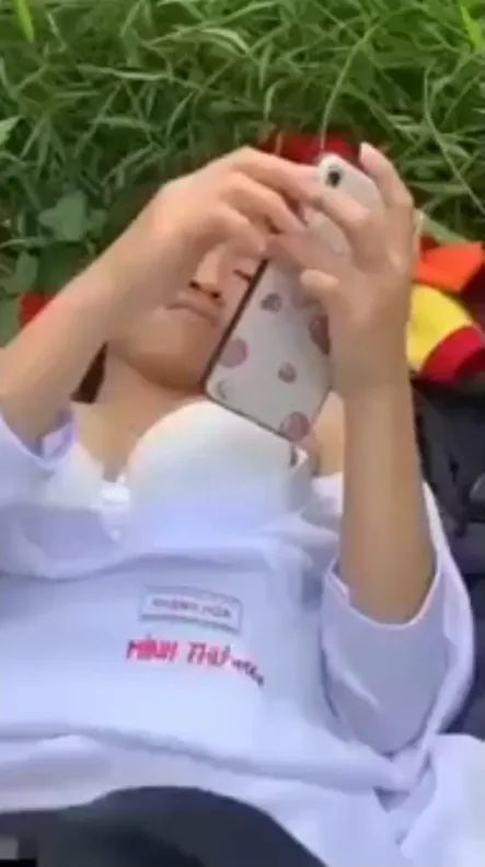 Students Who Love Merging With Nature