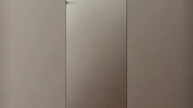 My girlfriend with a round butt feels pleasure when I thrust hard