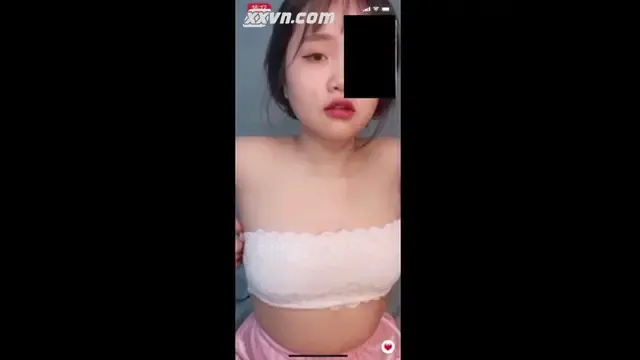 Sex Chat with My Horny Girlfriend