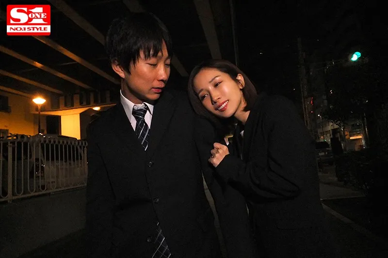 CEO Minami Kojimas Wild Celebration with Her Clumsy Employee