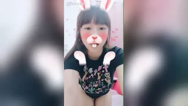 Schoolgirl showing off her delicious pussy