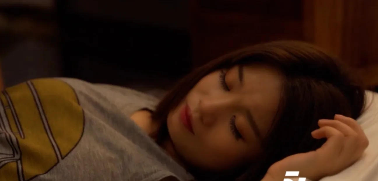 Liu Si Hui Fucked Hard by Uncle While Sleeping