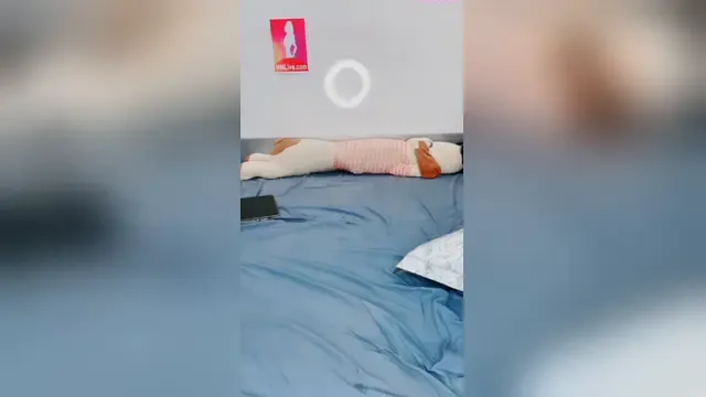 Hot girl livestreaming sex with her boyfriend