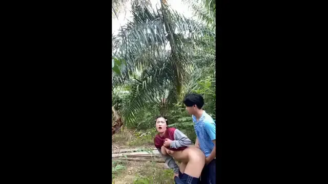 Sneaking to fuck the slutty sister-in-law in the backyard