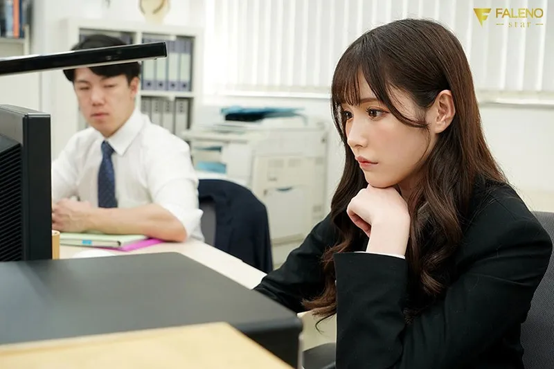 I Have An Important Girlfriend But Im In A Hotel With My Senior Female Boss