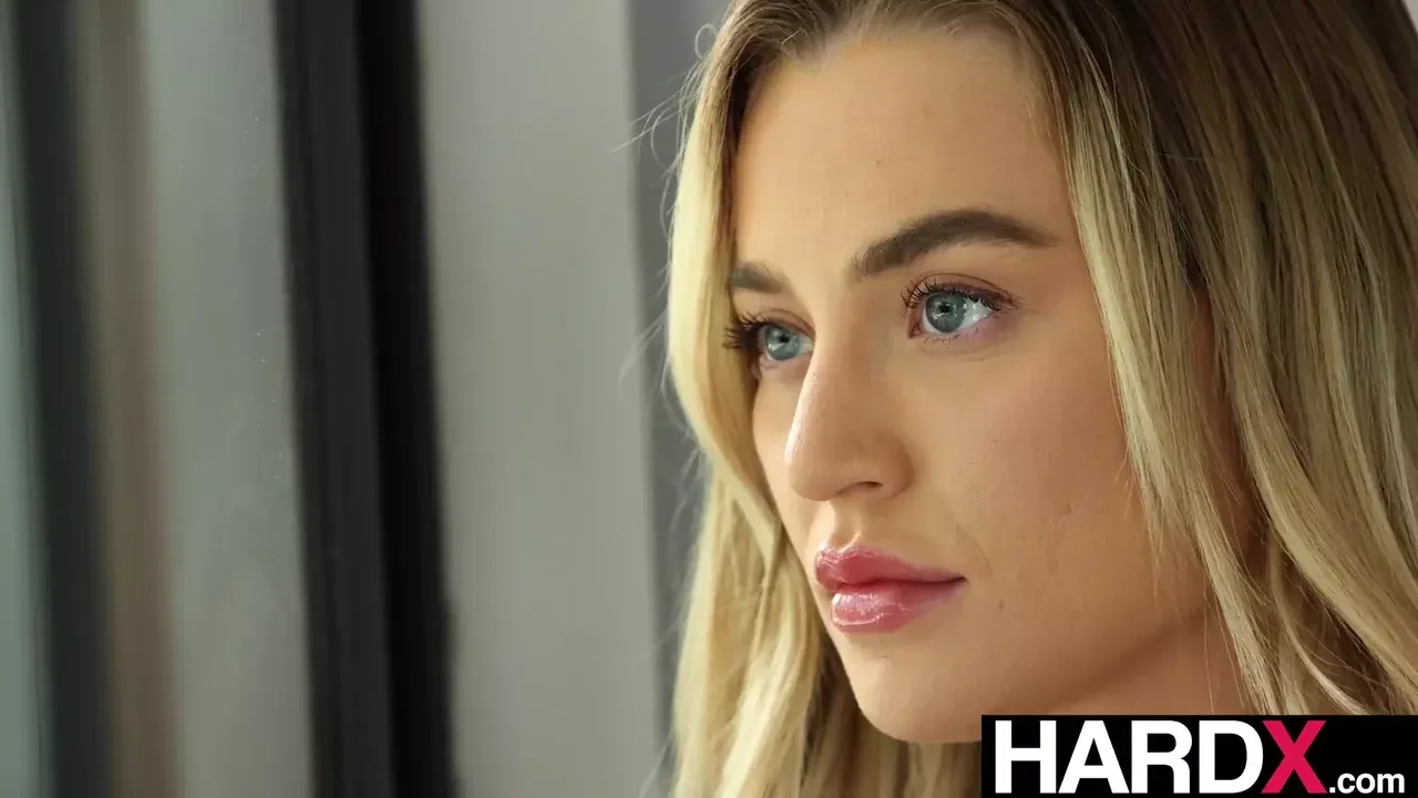Blonde Mistress Made Love to by Cheating Husband - Blake Blossom