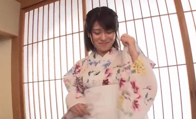 The fateful trip of the beautiful teacher Ema Kato