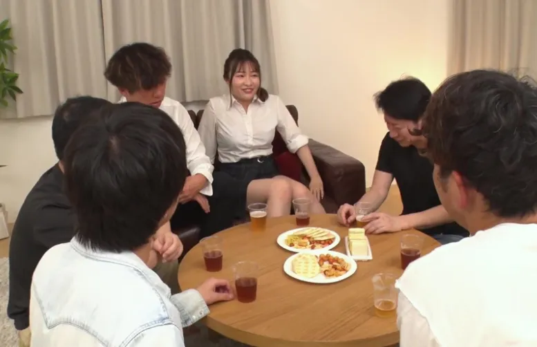 A sinful love song at the night party