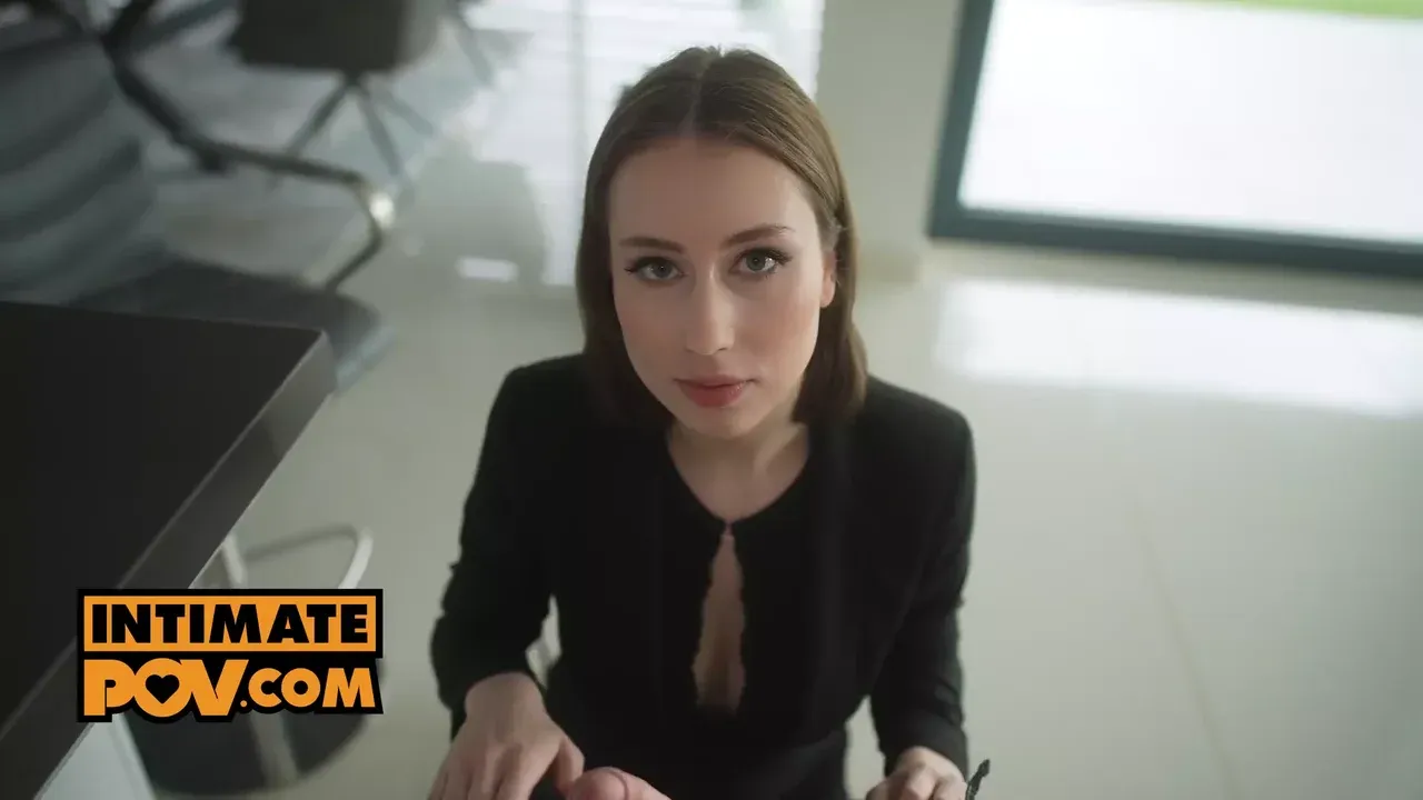 Lilith Spreads Her Legs for Pussy Fuck Action in