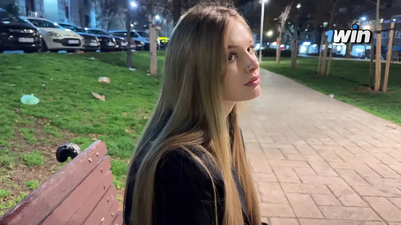 Girl Needs Help What Would You Do in This Situation