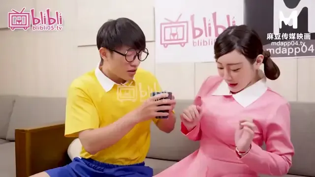 Nobita Peeks and Then Showers with Shizuka