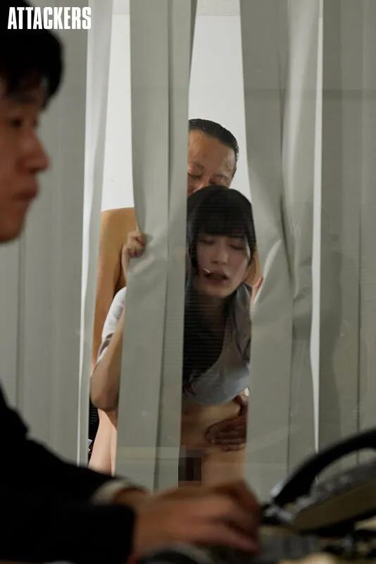 Secret room kiss where saliva mixes in the presidents office Seika Ito