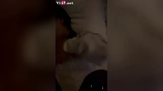 Invite her to a hotel to drink and play cards
