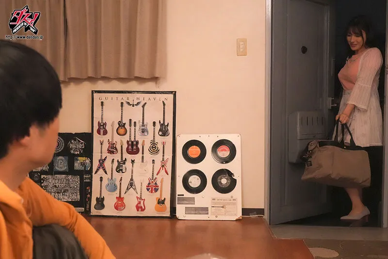 I started to think of my mother as a woman and I easily crossed the line between parent and play and had creampie sex with her
