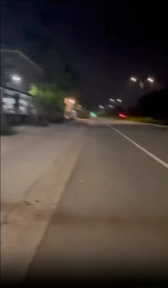 Midnight Thrill Naughty girlfriend gives sloppy roadhead on an empty highway