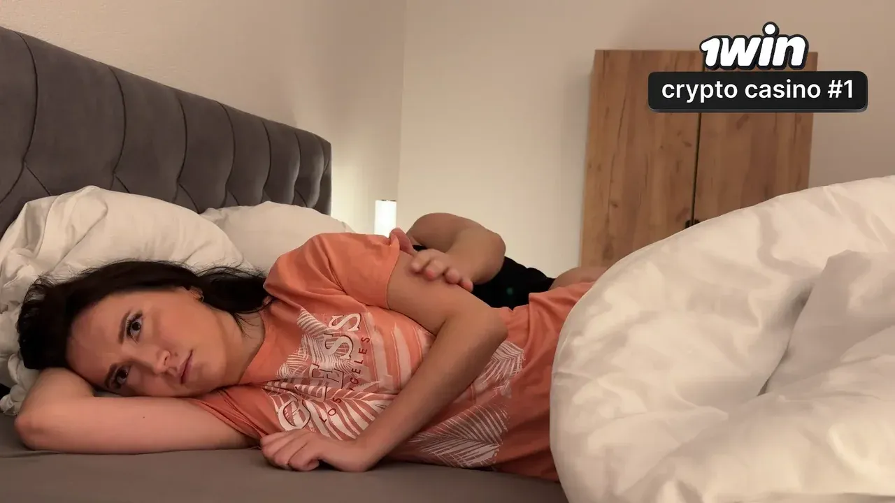 Stepmom Jumps In Bed No Panties Pleads Secrecy